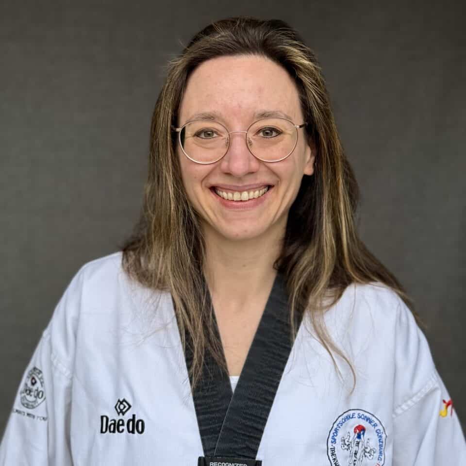 Portrait von Sabrina Hartmann im Dobok